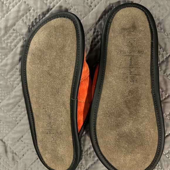 Garneau Slippers - Picture 2 of 4